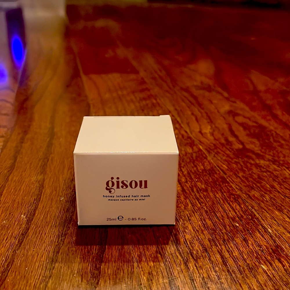 Honey infused hair mask by gisou